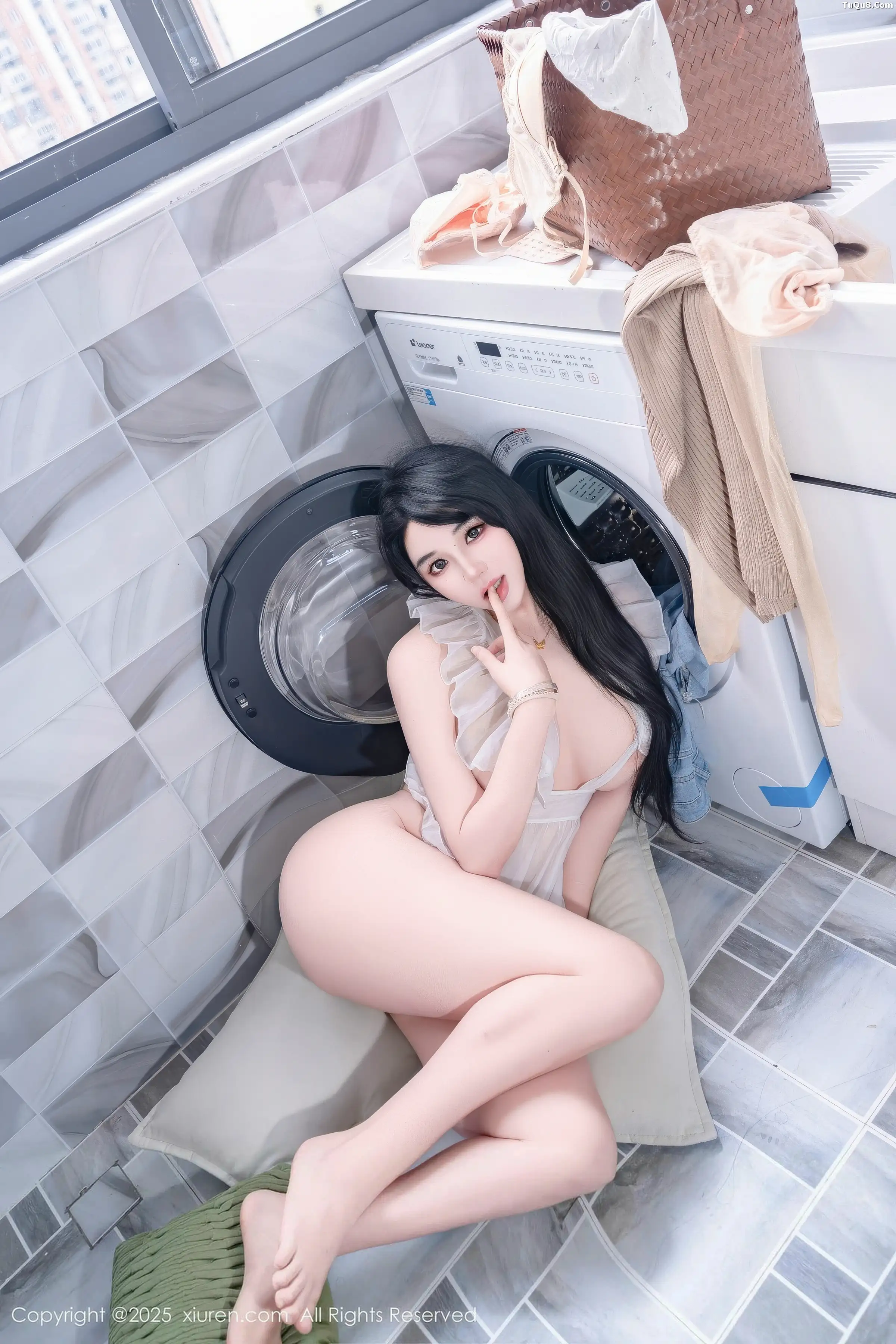 Xrmnw.Vip_汐汐爱吃草莓_写真