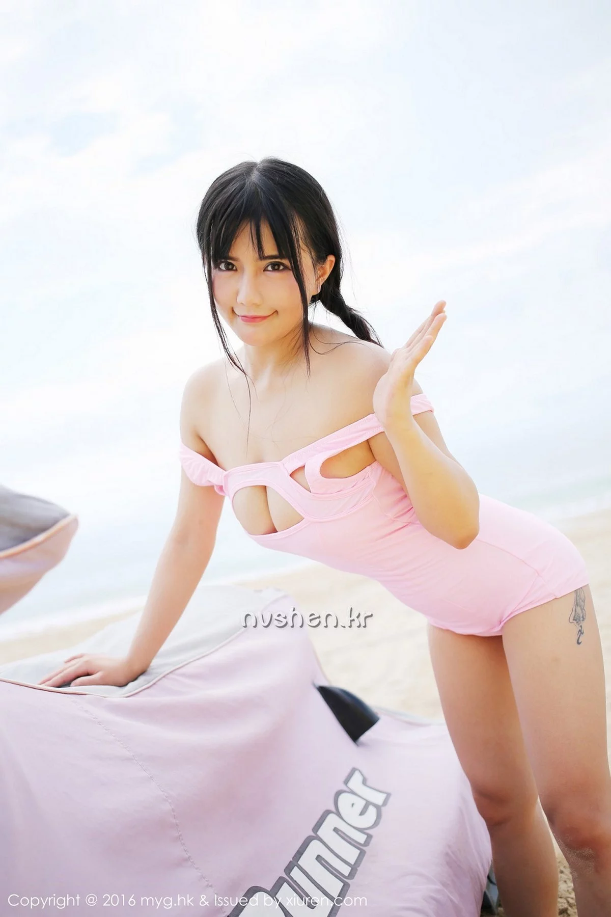ytw9.com[MyGirl美媛馆]Vol.230_巨乳嫩模崔乖艺性感花色比基尼童颜巨乳诱惑写真54P