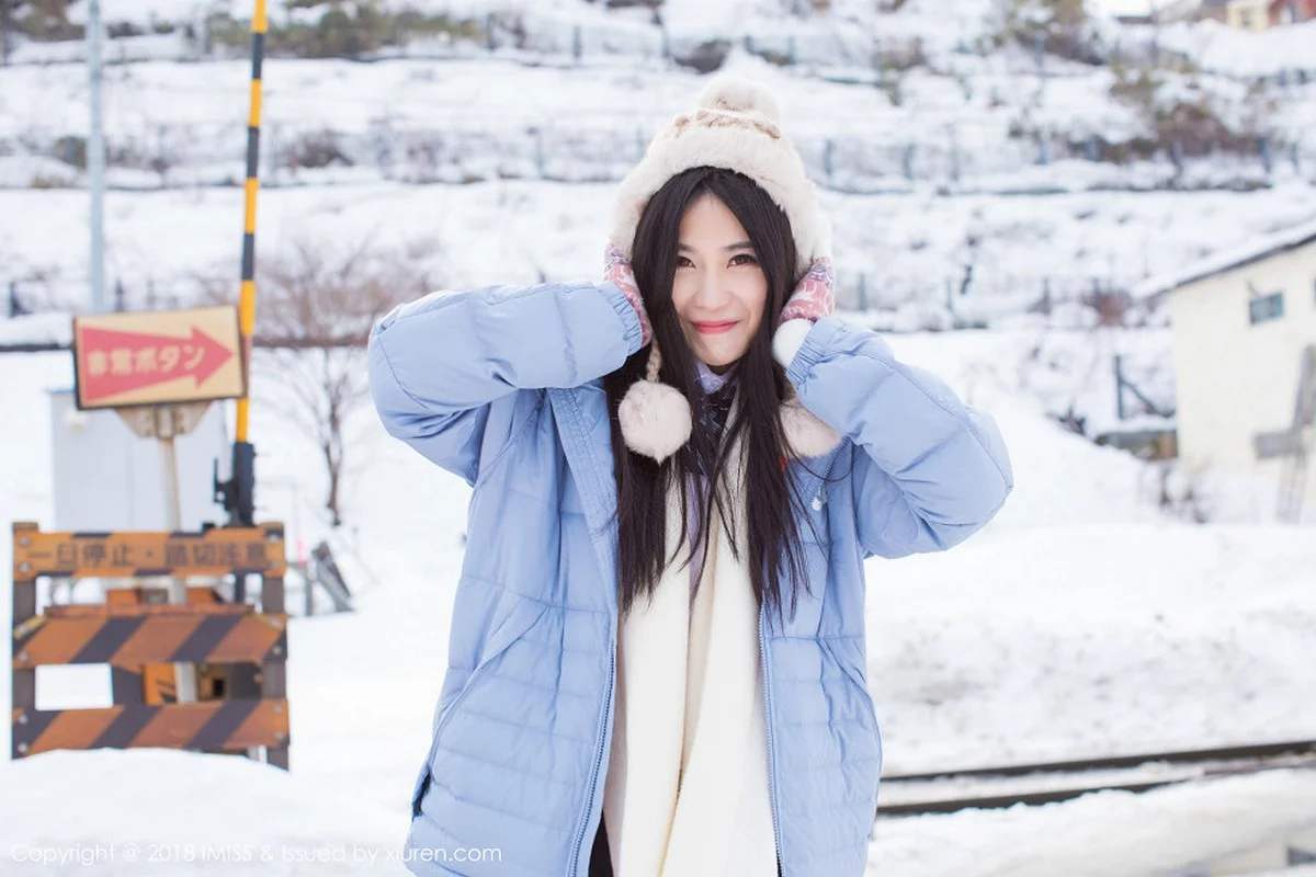 ytw9.com[IMISS爱蜜社]Vol.262_女神许诺Sabrina北海道旅拍户外雪地优雅气质妩媚迷人写真42P