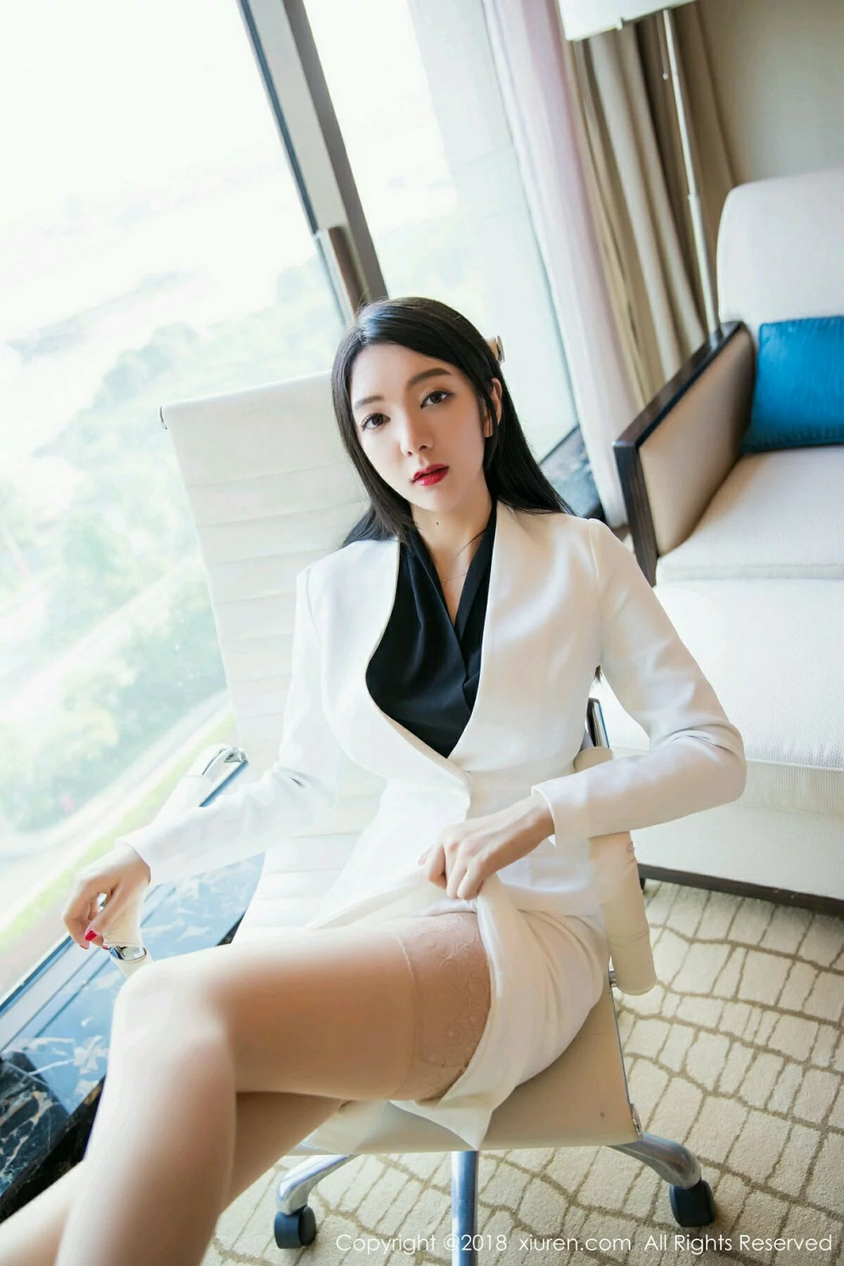ytw9.com[XiuRen秀人网]No.1209_女神Angela小热巴私房性感秘书OL制服配蕾丝内衣诱惑写真51P
