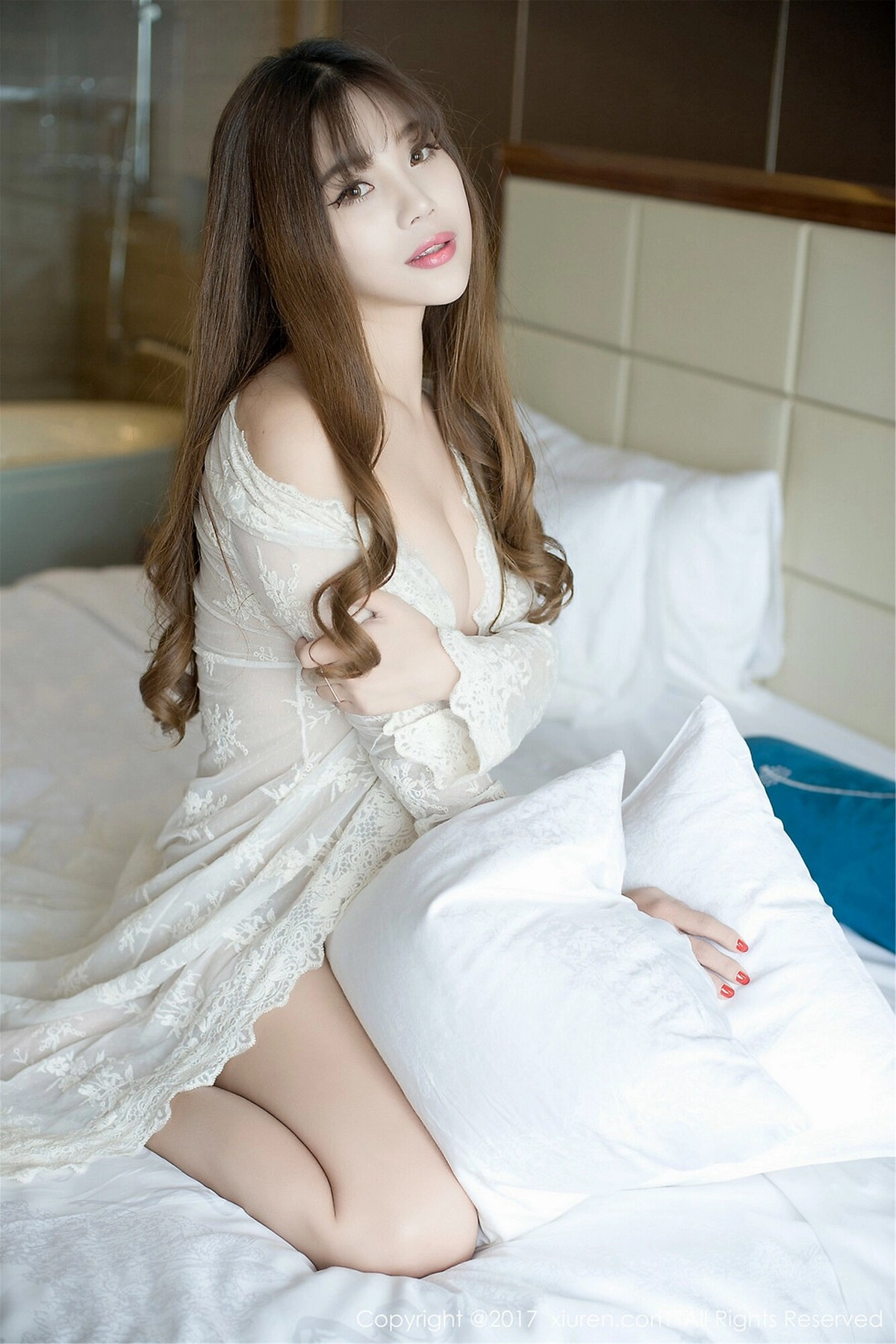 ytw9.com[XiuRen秀人网]No.761_嫩模周予然黑色皮衣美少女战士+性感比基尼秀完美身材写真59P