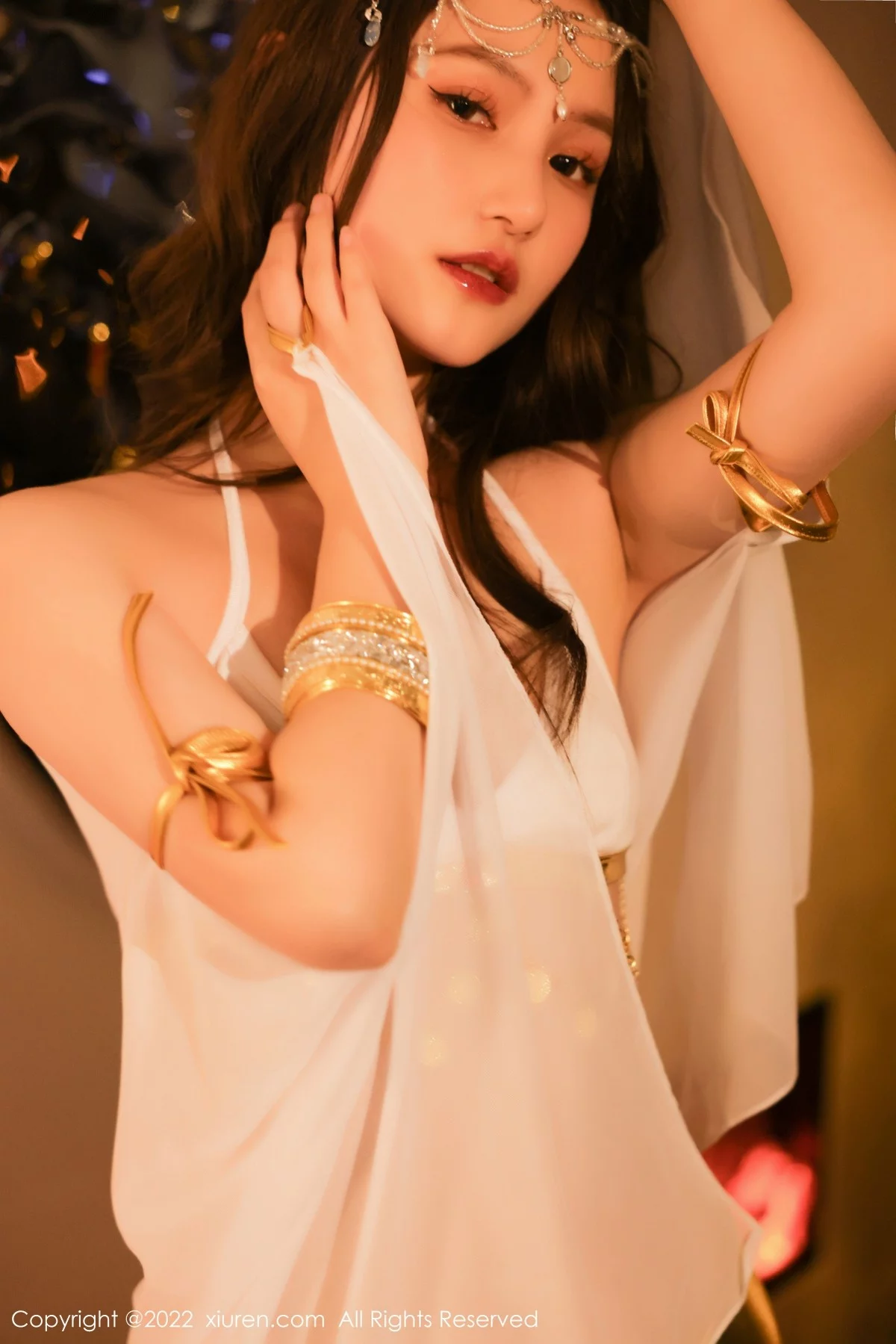 ytw9.com[XiuRen秀人网]No.4787_模特你的兔妹妹异域风情主题性感白色长裙露白色内衣迷人写真42P