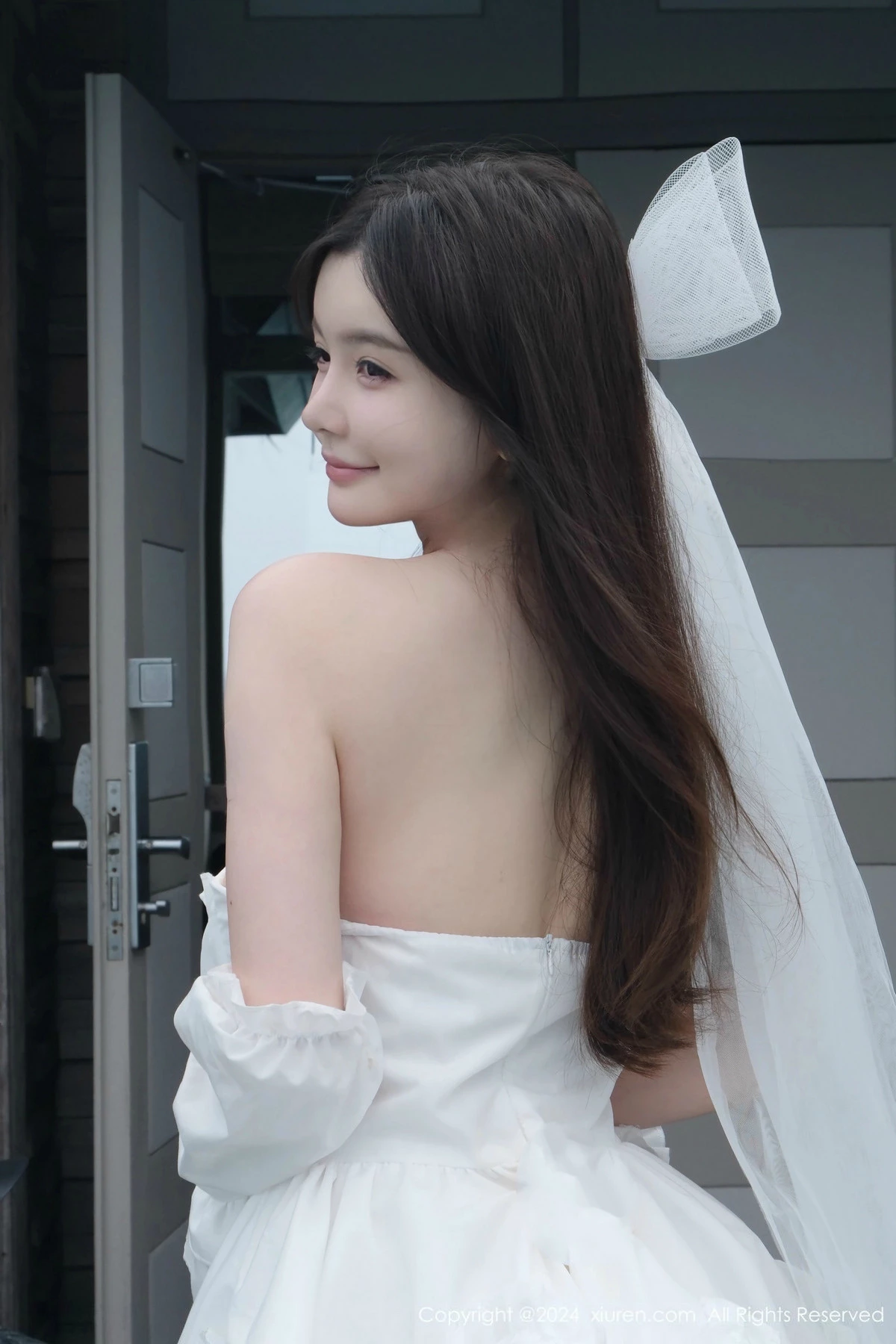 Xrmnw.Com[XiuRen秀人网]No.9535_模特糯美子MINIbabe性感白色婚纱配情趣内衣秀惹火身材诱惑写真59P